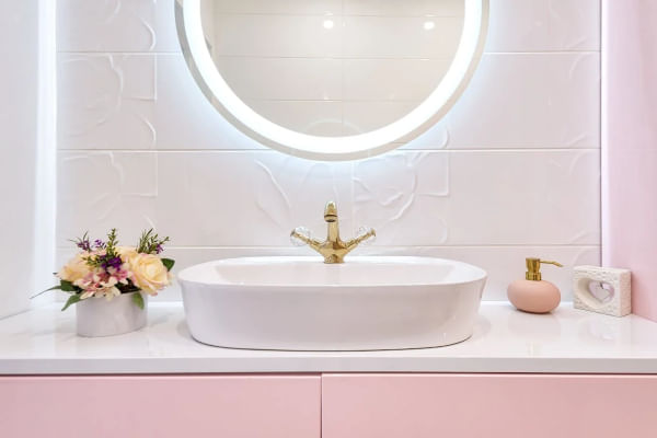 lavabo y grifería